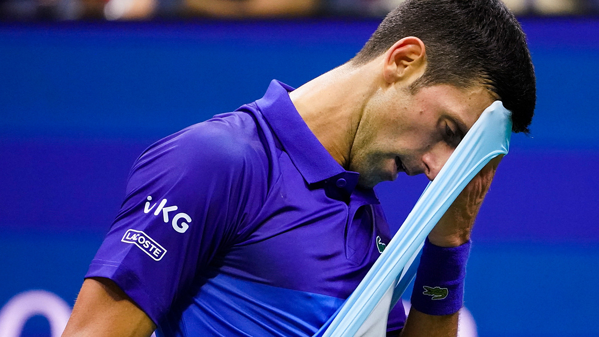 Djokovic đối mặt áp lực