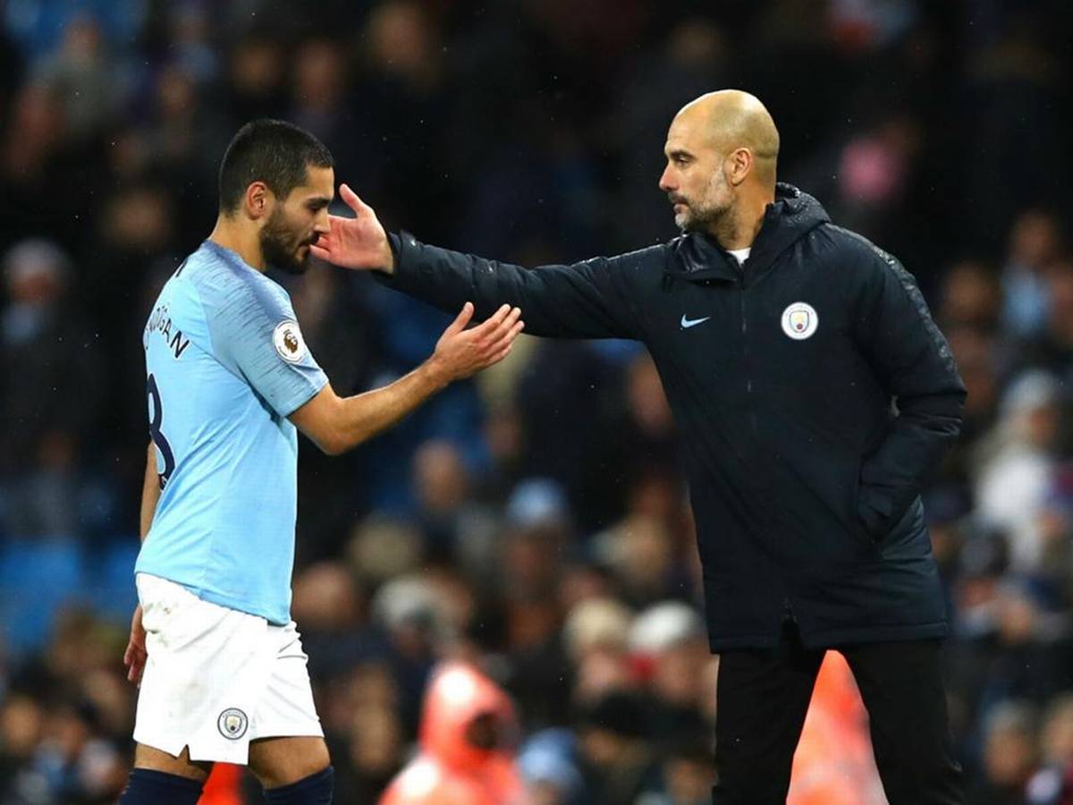 HLV Pep Guardiola luôn có yêu cầu khắt khe về tình chiến thuật