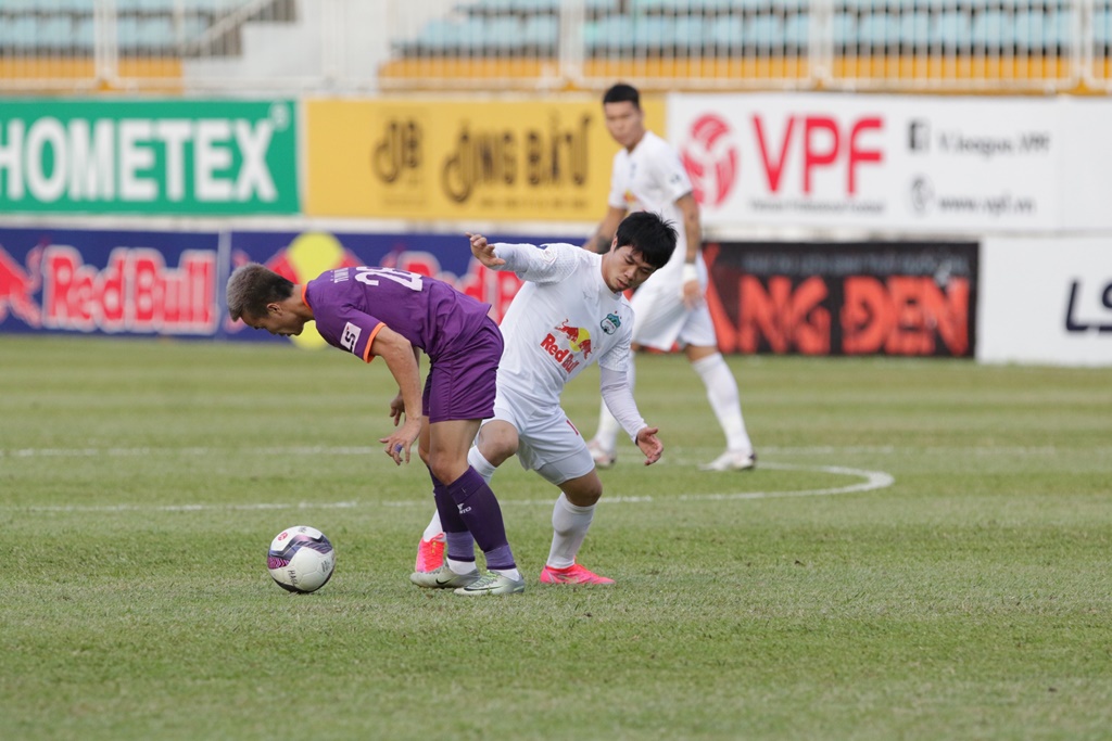 VPF chưa công nhận HAGL vô địch, SLNA xuống hạng nhất hay không