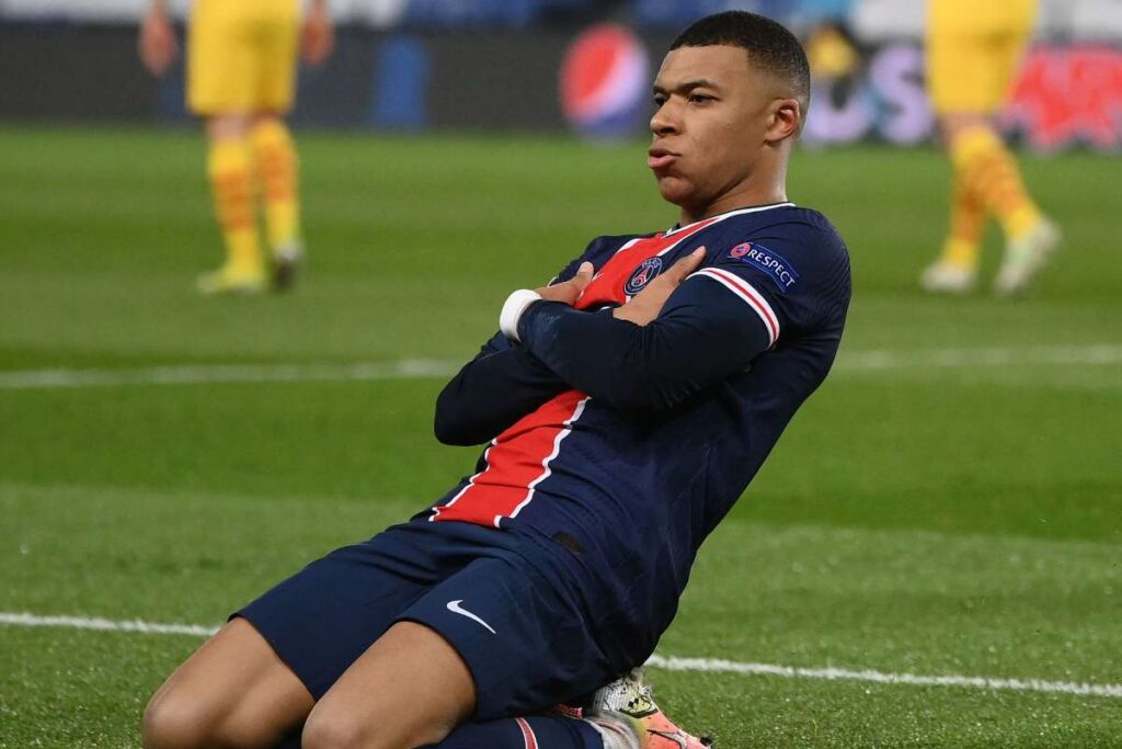 PSG quyết giữ chân Mbappe